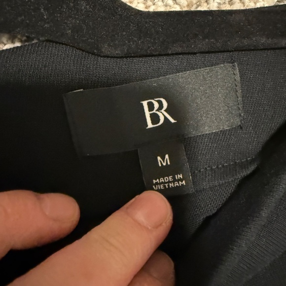 Banana Republic Asymmetrical Short Sleeve T-Shirt – Black (Size M) | - Picture 6 of 7